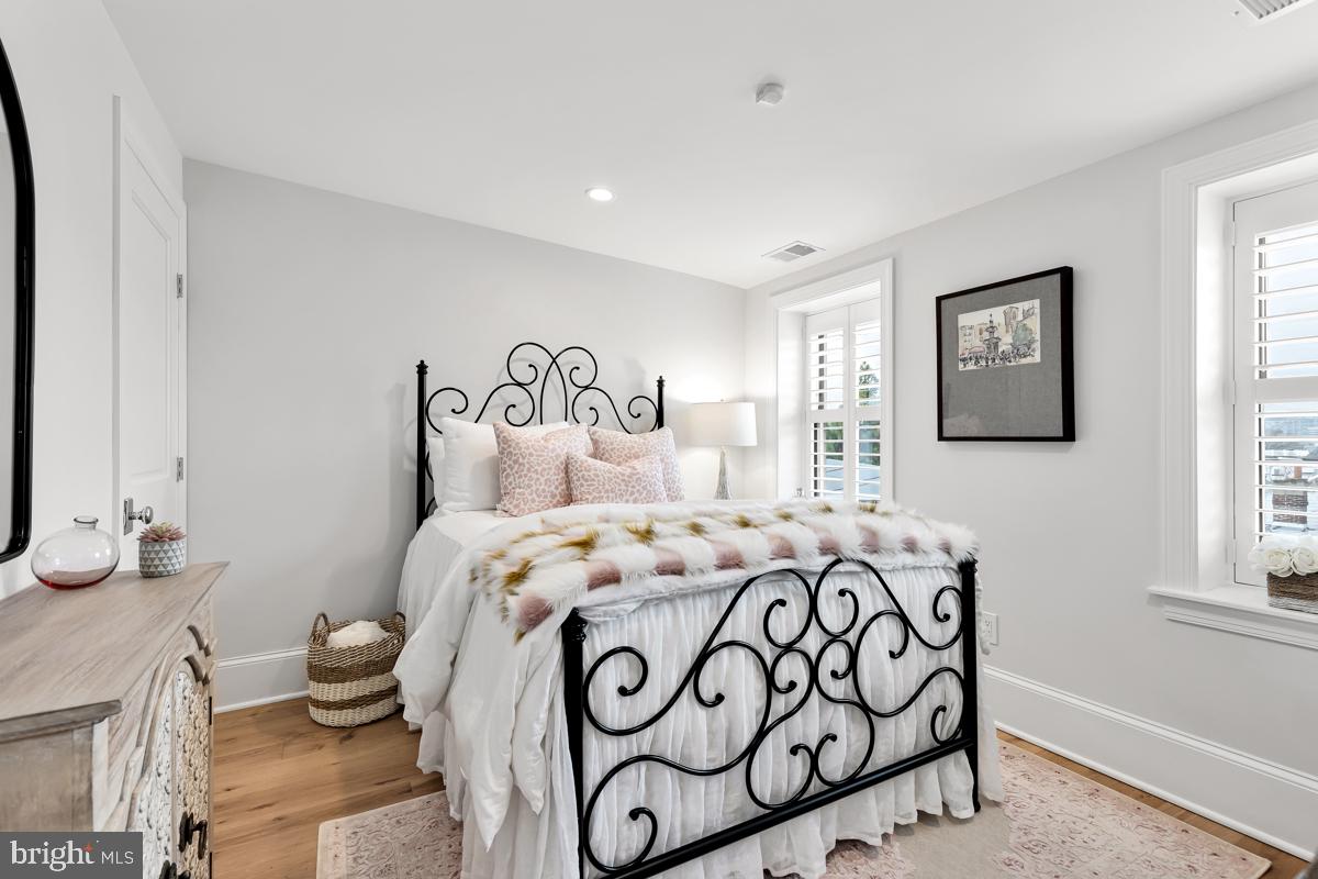 636 E Street Northeast Washington, DC 20002 - Photo 33 of 45