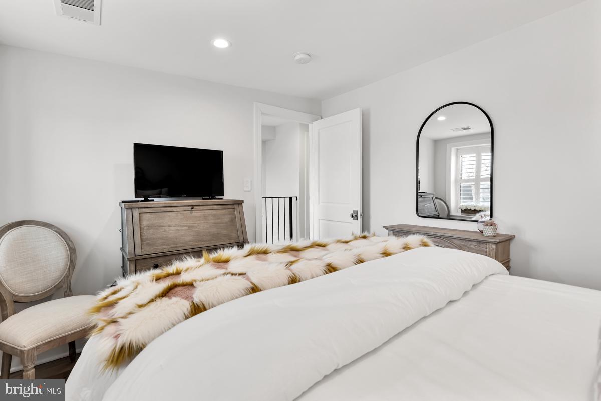 636 E Street Northeast Washington, DC 20002 - Photo 34 of 45