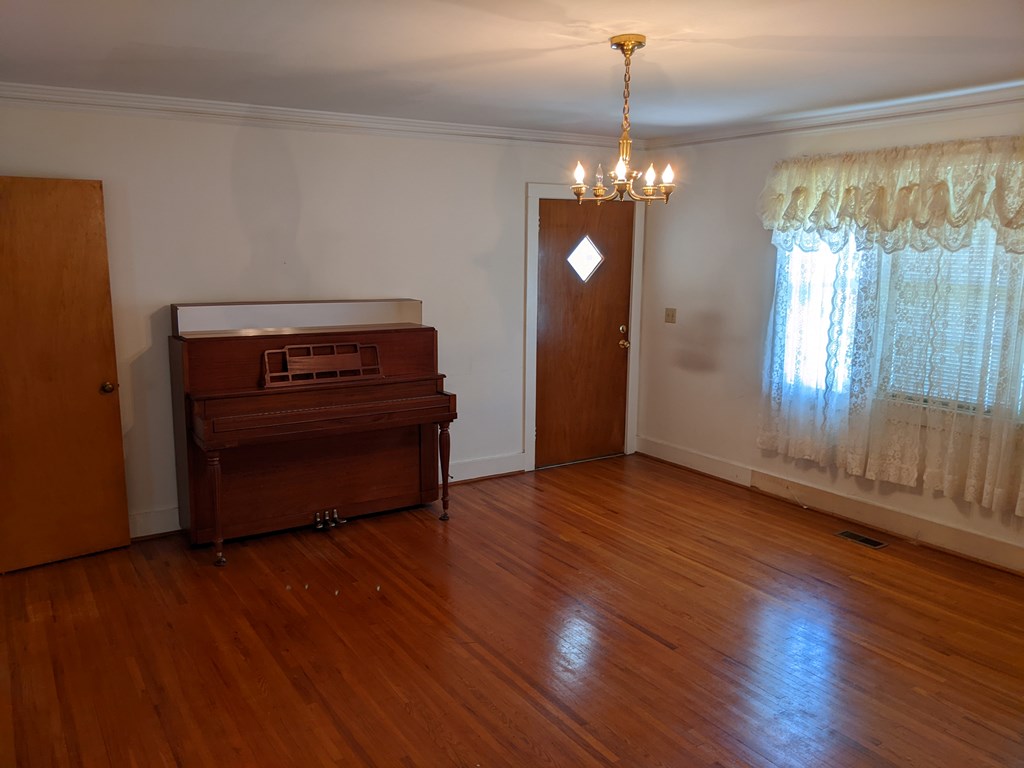 10 Poplar Street Honea Path, SC 29654 - Photo 8 of 21