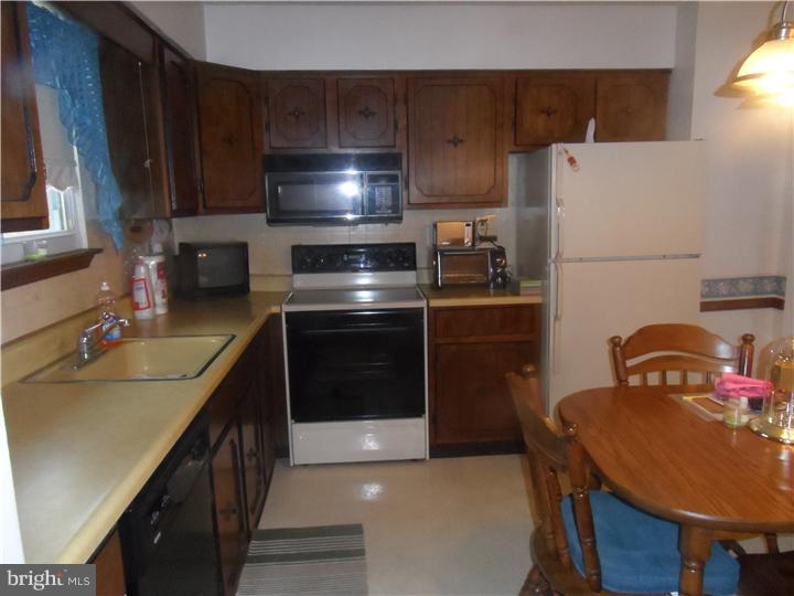 219 Sunnybrook Road Runnemede, NJ 08007 - Photo 6 of 10