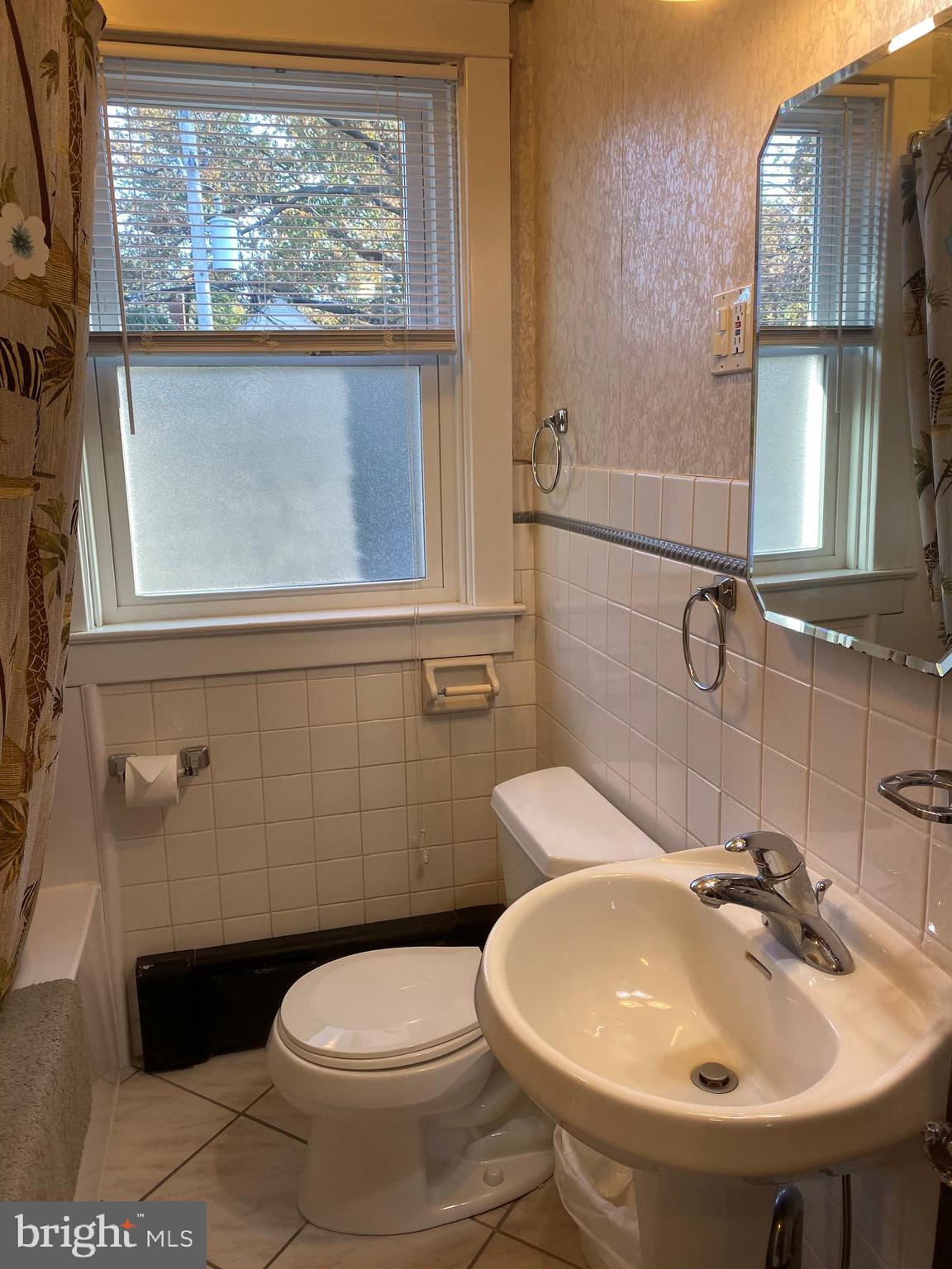 874 Pleasure Road Lancaster, PA 17601 - Photo 25 of 42 FULL BATH W/ TILE FLOORS/WALLS