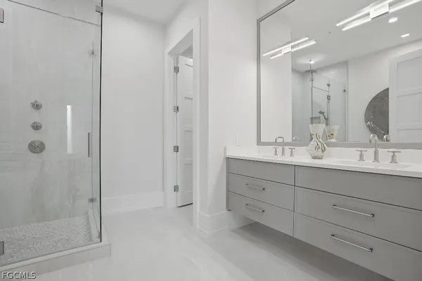 $2,300,000 | 201 8th Street South, Unit 309, Naples, FL 34102