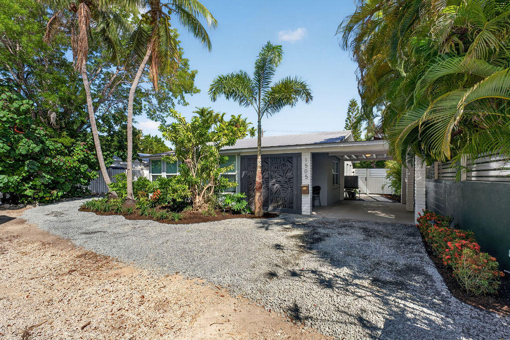 1505 Johnson Street Key West, FL 33040 - Photo 3 of 24 1505 Johnson St. Front