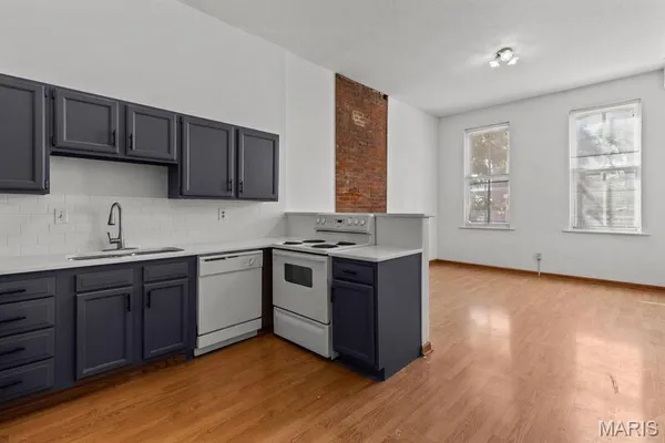 $875,000 | 1711 South 8th Street, St. Louis, MO 63104