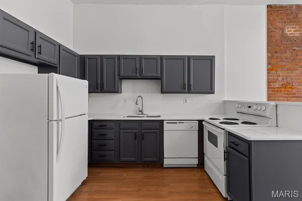 $875,000 | 1711 South 8th Street, St. Louis, MO 63104