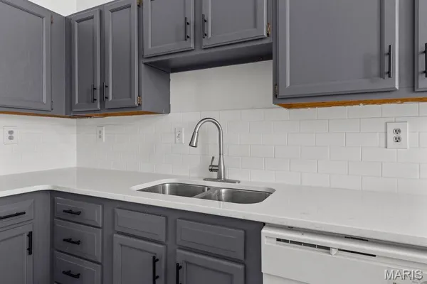 $875,000 | 1711 South 8th Street, St. Louis, MO 63104