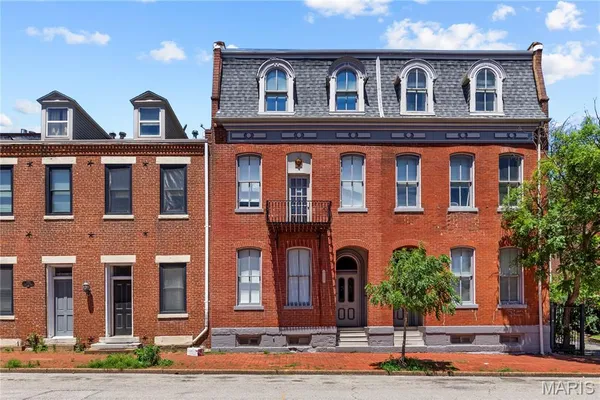 $875,000 | 1711 South 8th Street, St. Louis, MO 63104