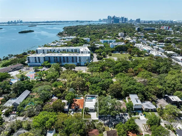 $9,750 | 696 Northeast 67th Street, Miami, FL 33138