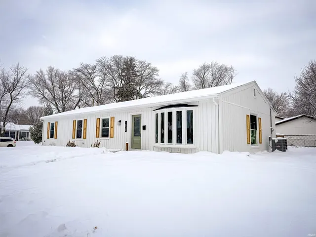 $239,900 | 1839 Renfrew Drive, South Bend, IN 46614