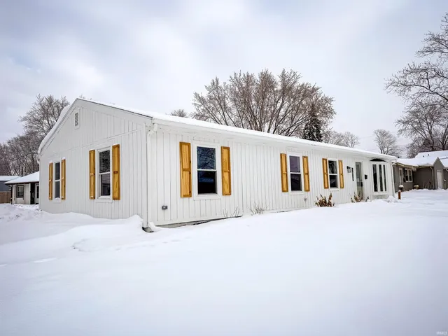 $239,900 | 1839 Renfrew Drive, South Bend, IN 46614