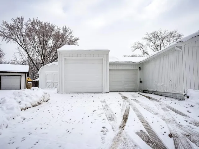 $239,900 | 1839 Renfrew Drive, South Bend, IN 46614