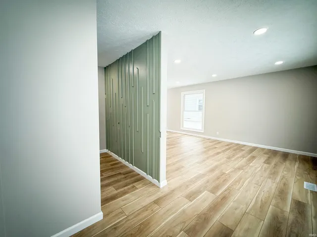 $239,900 | 1839 Renfrew Drive, South Bend, IN 46614