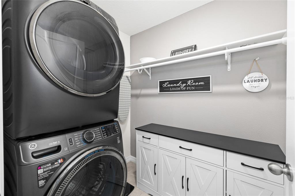 16507 Windmill Forge Pass Wimauma, FL 33598 - Photo 23 of 48 a close view of utility room
