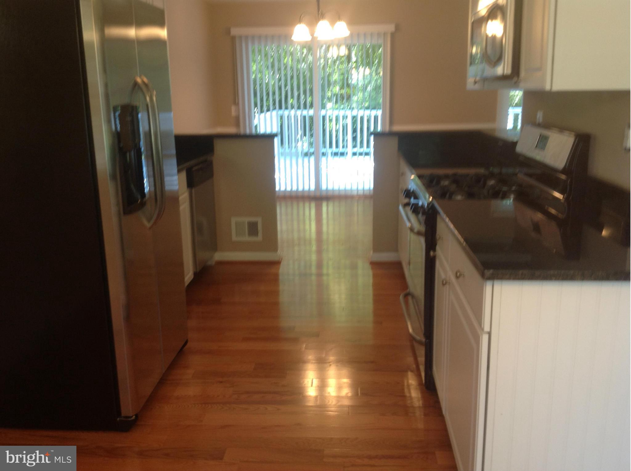 11611 Butlers Branch Road Clinton, MD 20735 - Photo 7 of 28 Kitchen