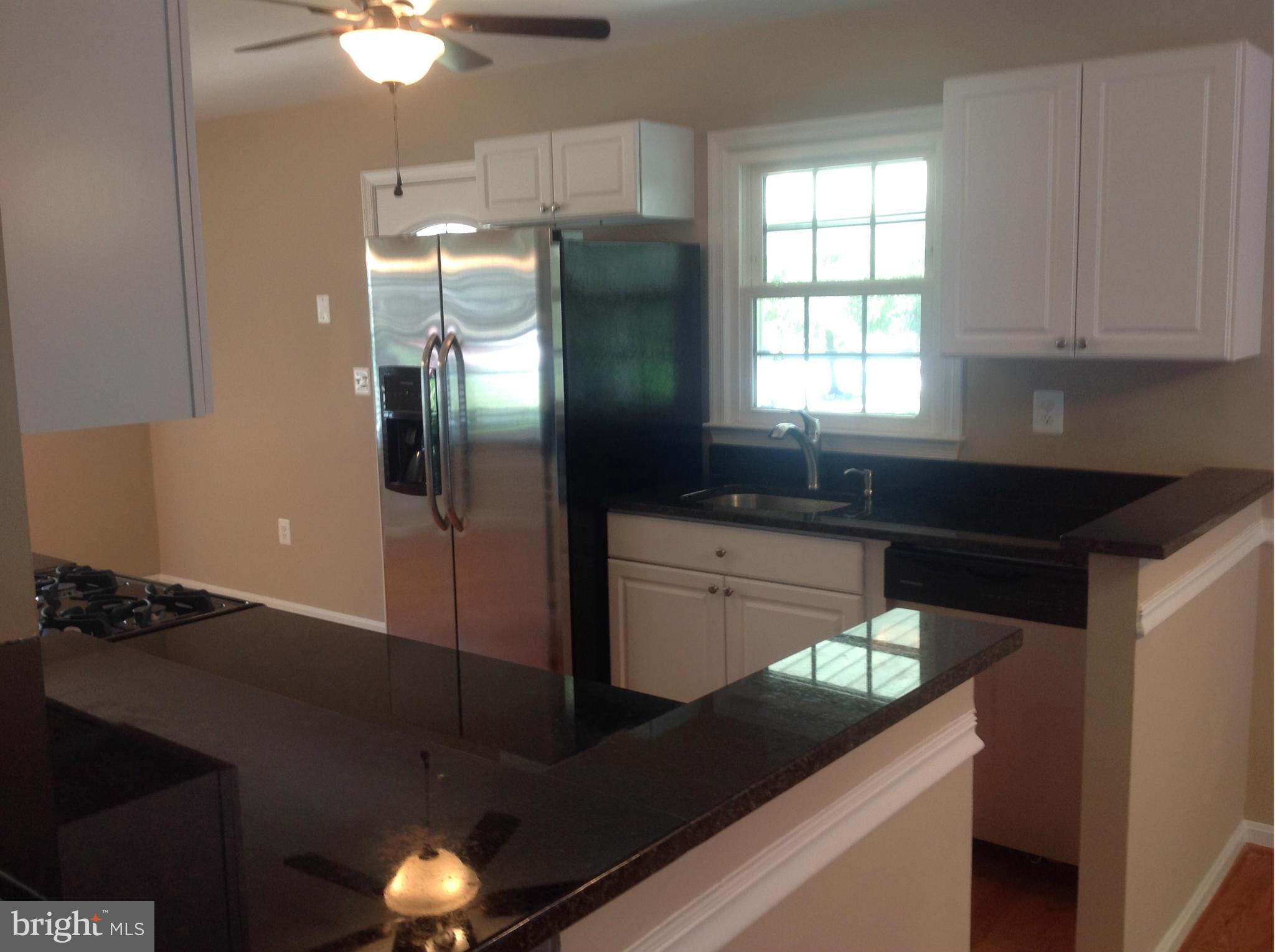 11611 Butlers Branch Road Clinton, MD 20735 - Photo 9 of 28 Kitchen
