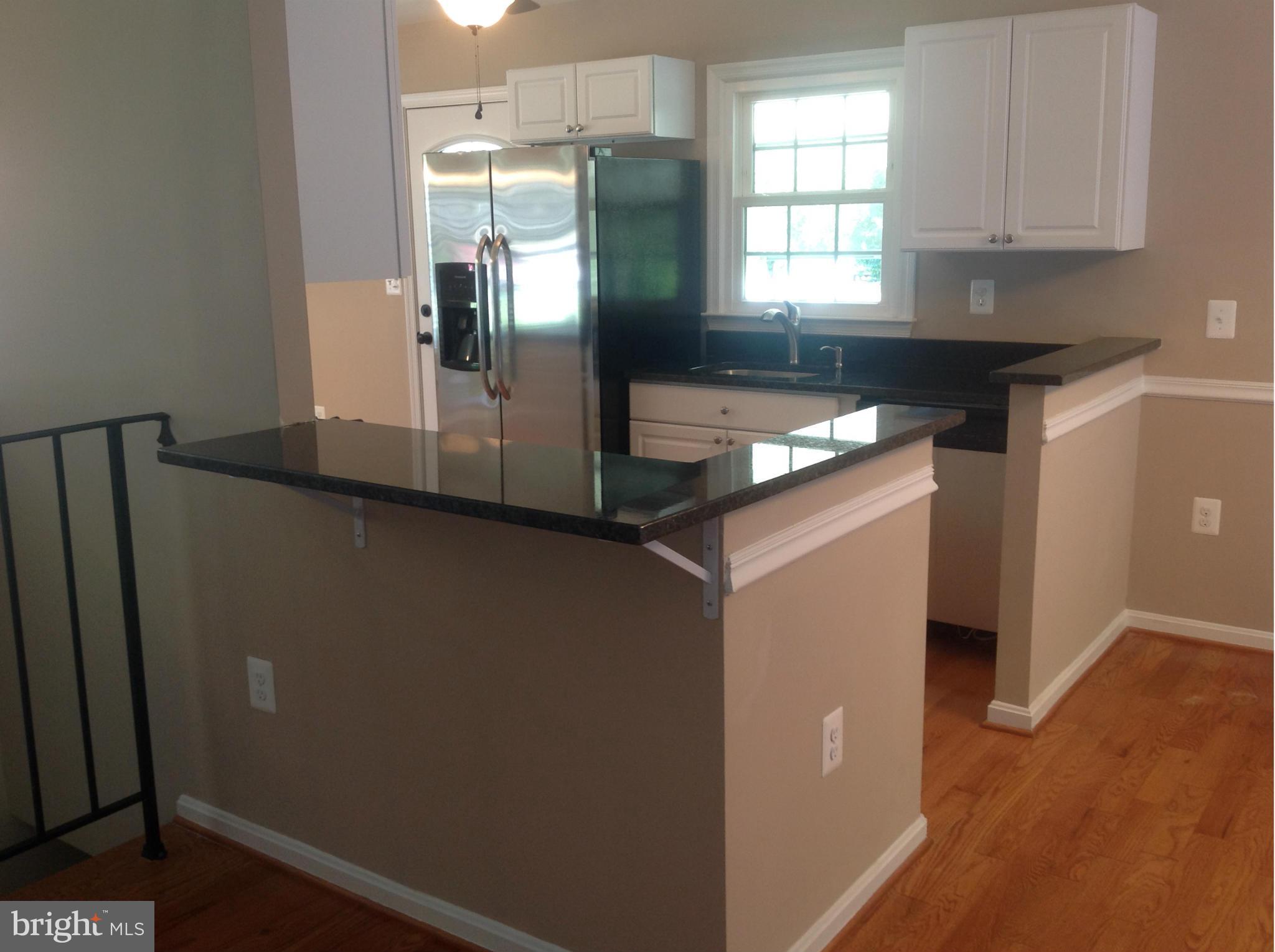 11611 Butlers Branch Road Clinton, MD 20735 - Photo 10 of 28 Kitchen