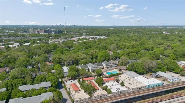 $3,200 | 820 DeKalb Avenue Northeast, Unit 6, Atlanta, GA 30307