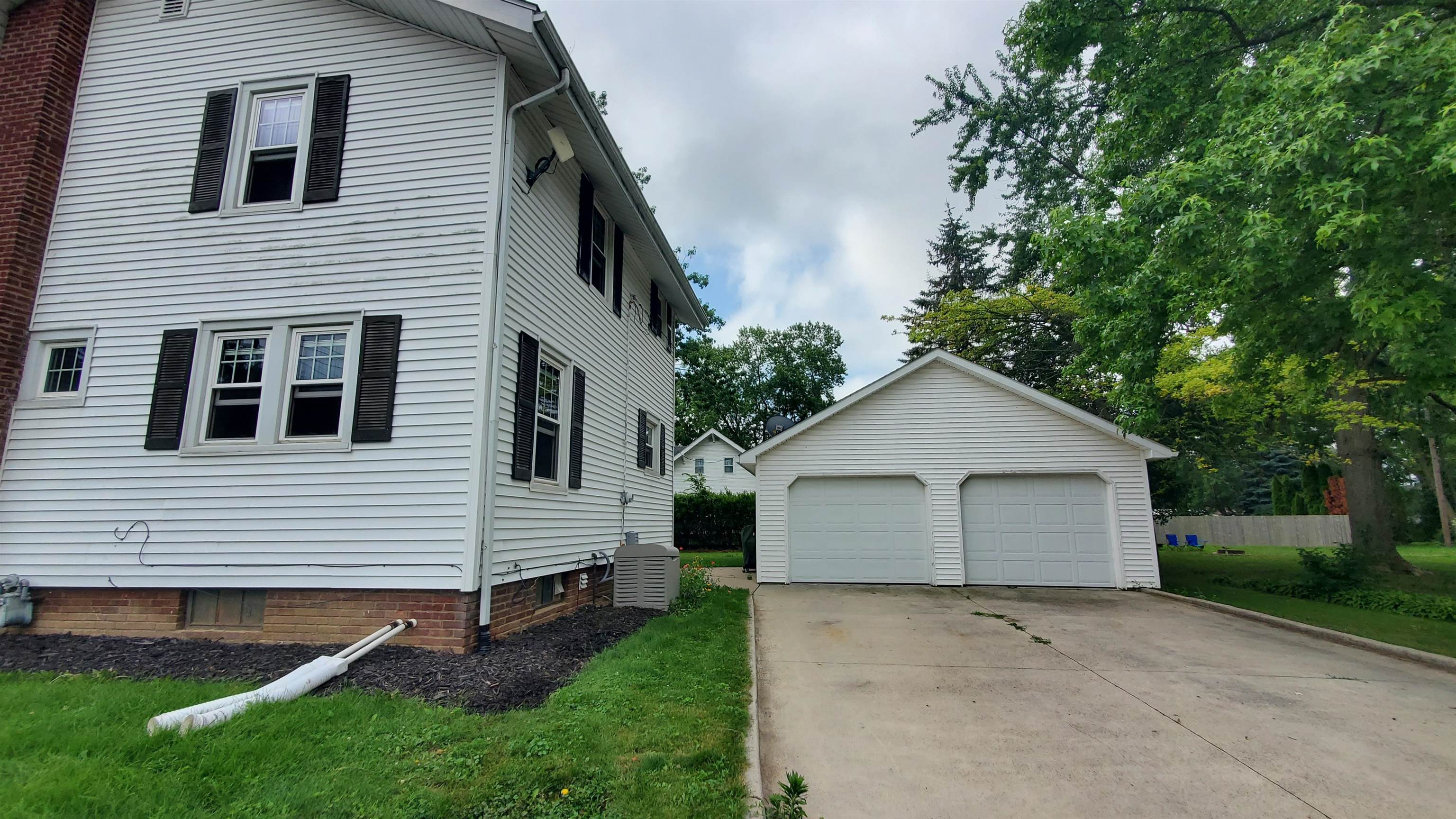 302 South Water Street Monroeville, IN 46773 - Photo 5 of 49
