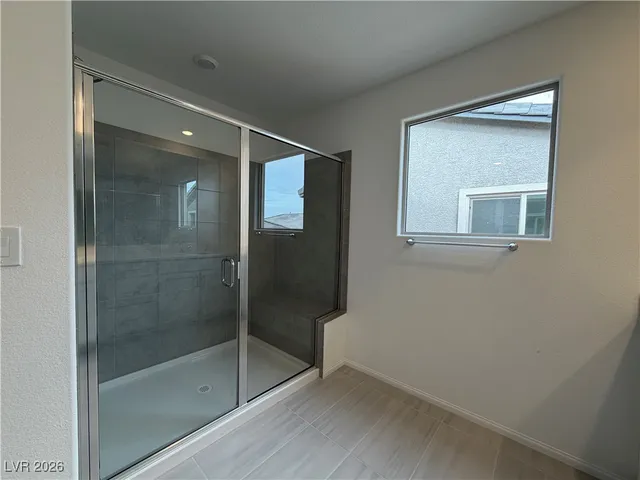 $2,200 | 7430 South Pioneer Way, Las Vegas, NV 89113