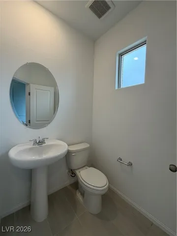 $2,200 | 7430 South Pioneer Way, Las Vegas, NV 89113