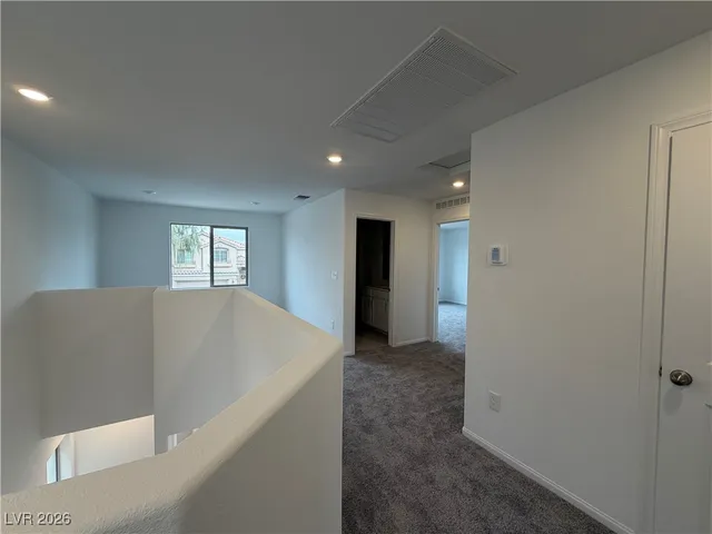$2,200 | 7430 South Pioneer Way, Las Vegas, NV 89113