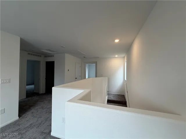 $2,200 | 7430 South Pioneer Way, Las Vegas, NV 89113