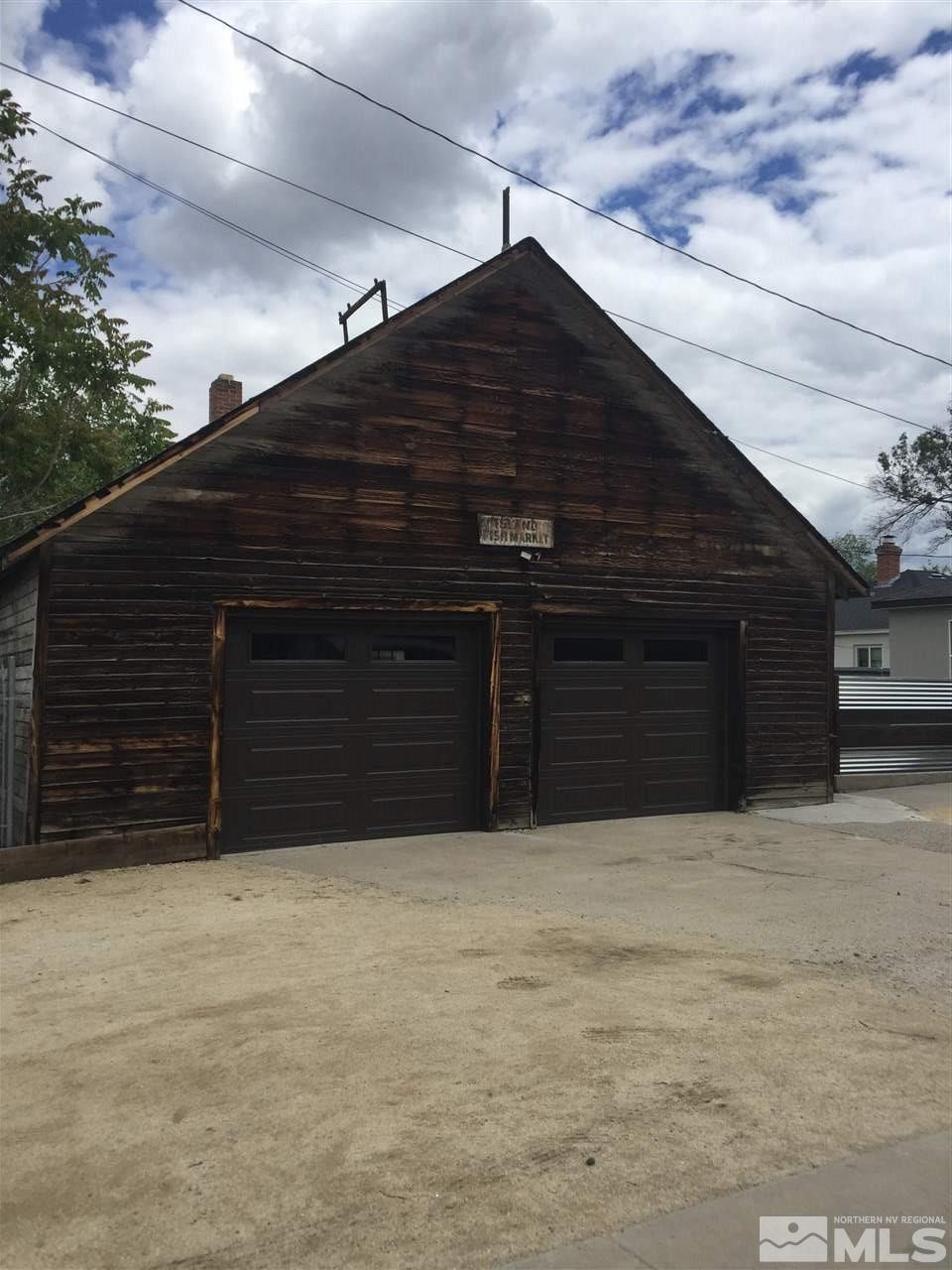 259 West Arroyo Street Reno, NV 89509 - Photo 21 of 24 a black and white building