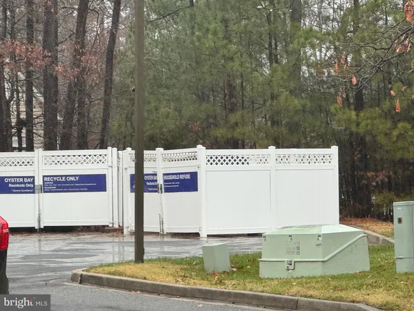 $2,700 | 622 Oyster Bay Place, Unit 302, Solomons, MD 20688