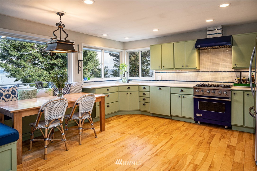 4735 Southwest Luana Beach Road Vashon, WA 98070 - Photo 16 of 38 Gallery Image 16