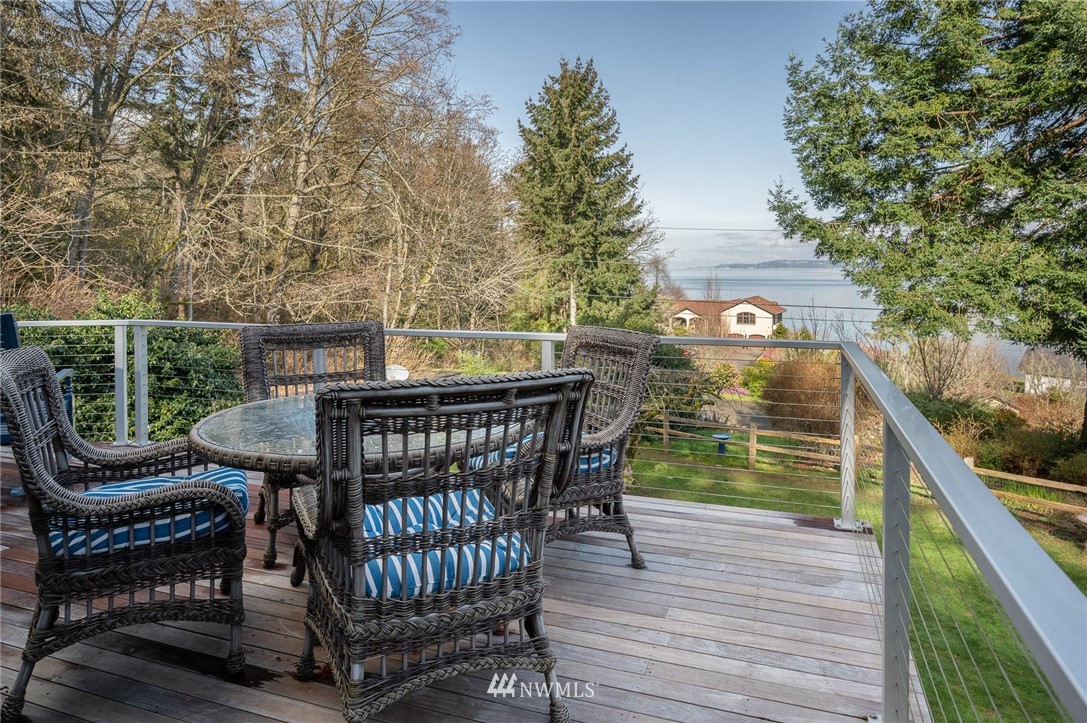 4735 Southwest Luana Beach Road Vashon, WA 98070 - Photo 32 of 38 Gallery Image 32