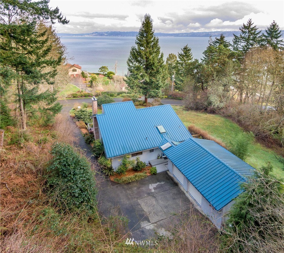 4735 Southwest Luana Beach Road Vashon, WA 98070 - Photo 36 of 38 Gallery Image 36