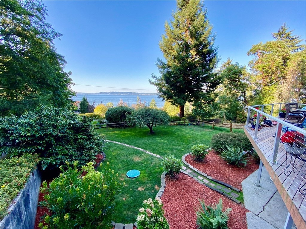 4735 Southwest Luana Beach Road Vashon, WA 98070 - Photo 8 of 38 Gallery Image 8