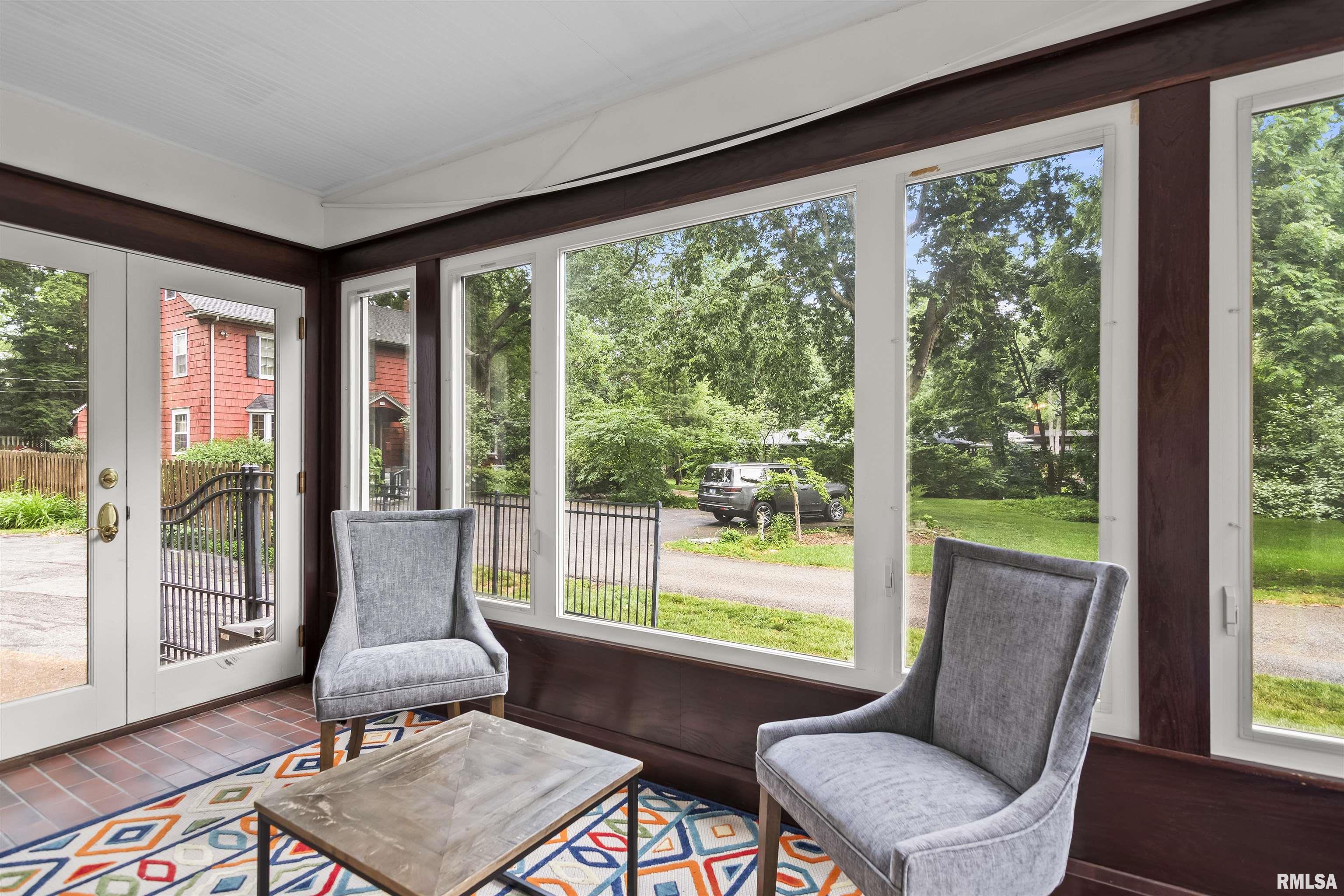 1957 Outer Park Drive Springfield, IL 62704 - Photo 9 of 49