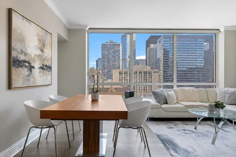 $999,500 | 55 East Erie Street, Unit 1705, Chicago, IL 60611