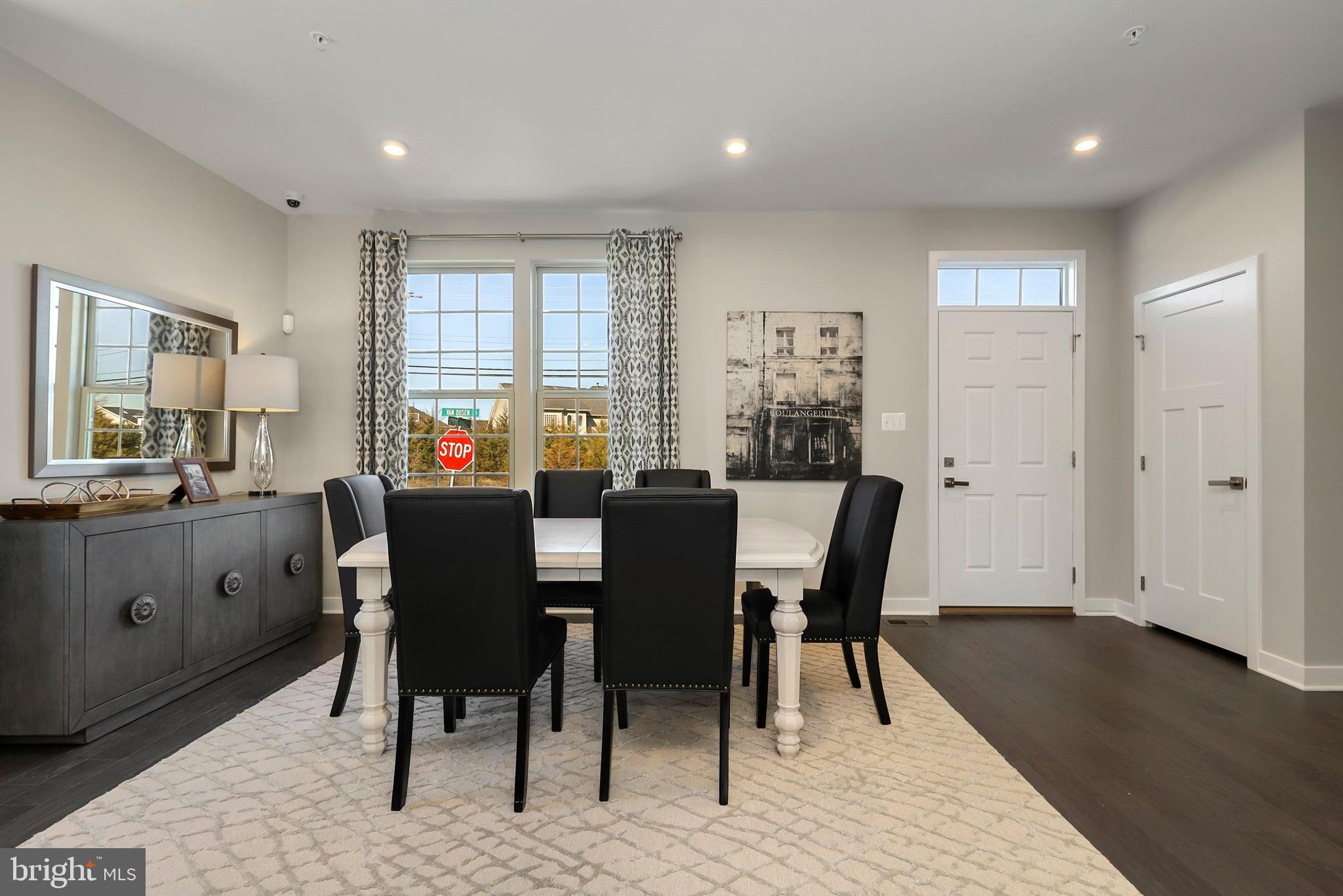 7021 Van Dusen Road Laurel, MD 20707 - Photo 4 of 34 Gallery Image 4