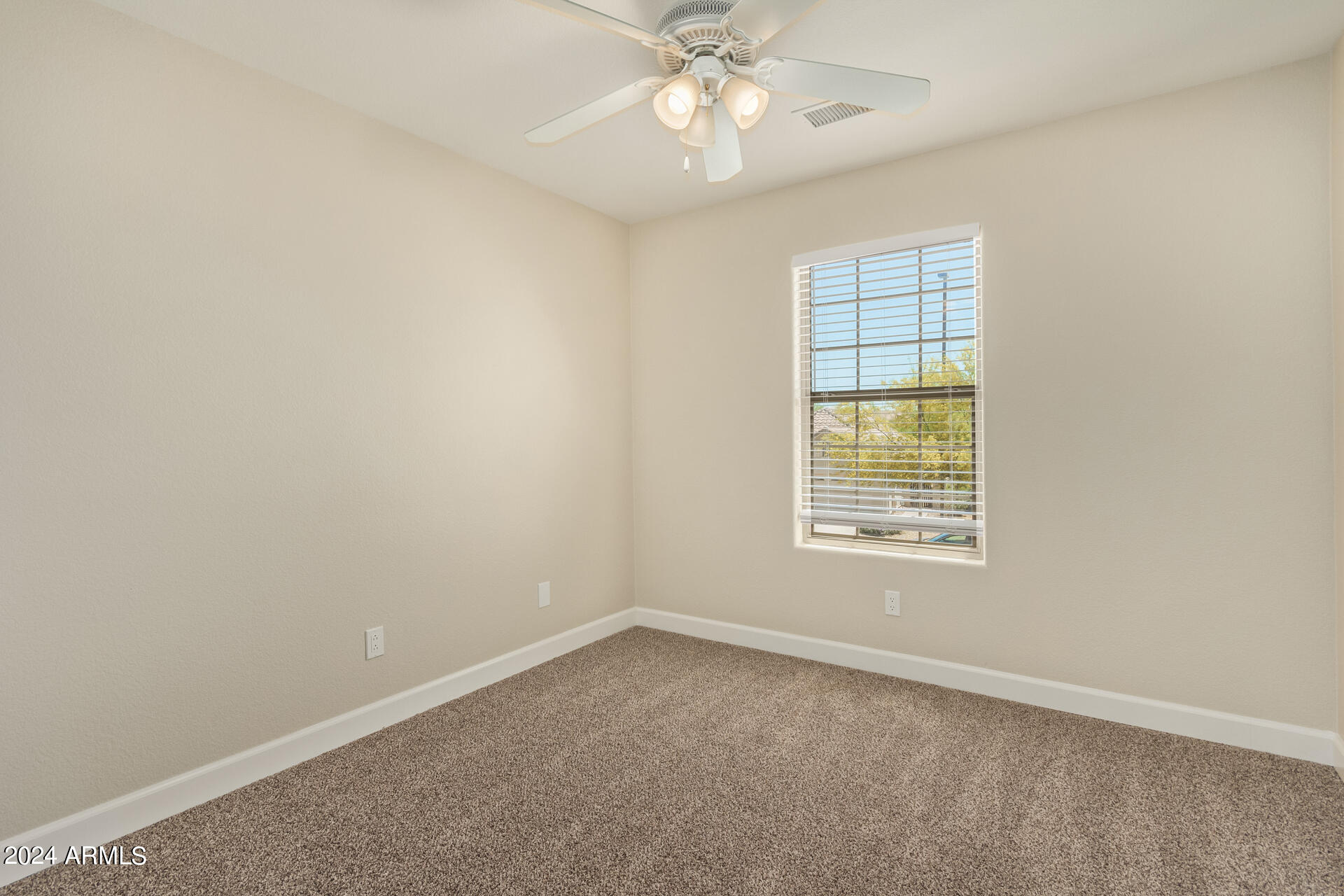 4086 East Rustler Way Gilbert, AZ 85297 - Photo 27 of 48 LOFT