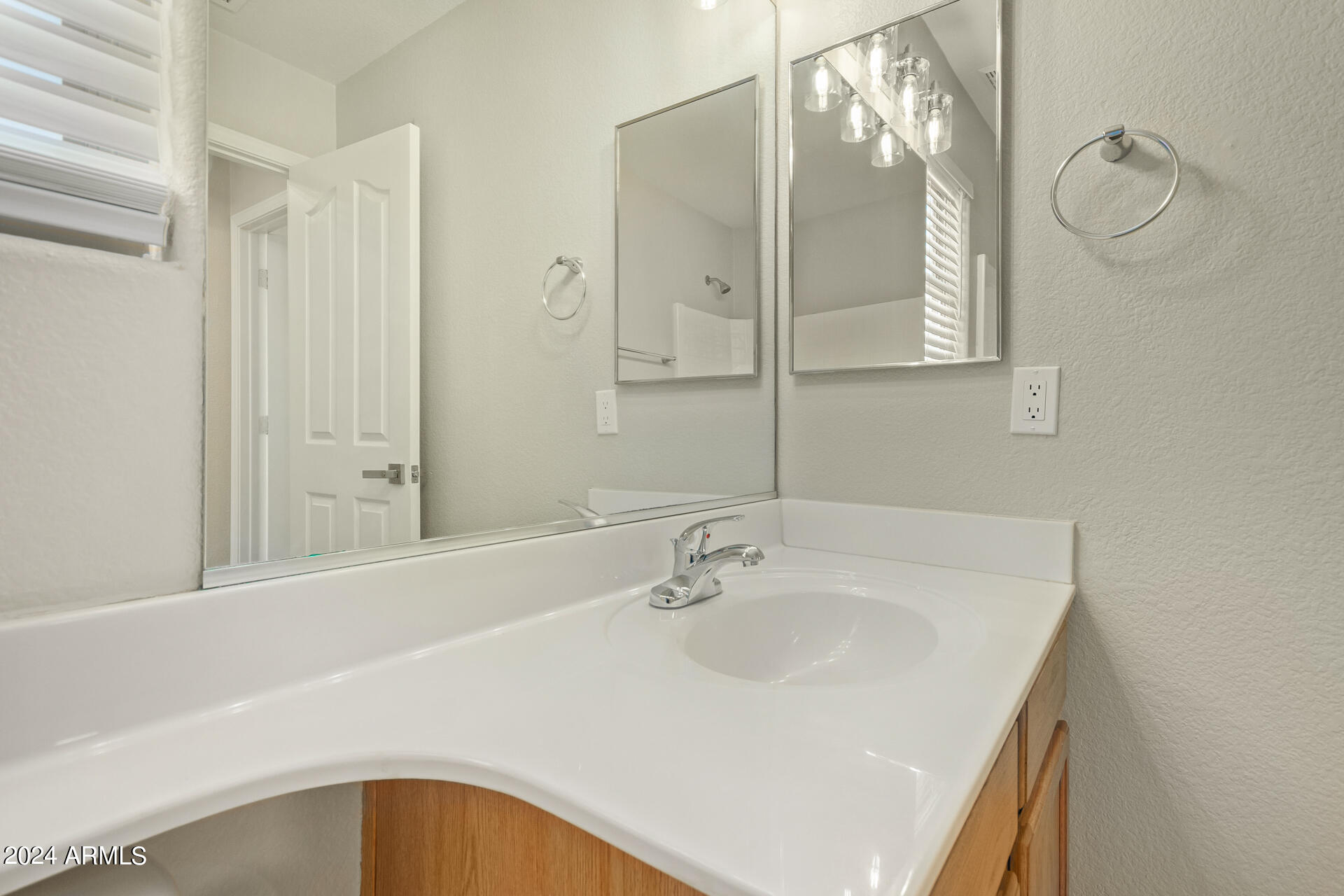 4086 East Rustler Way Gilbert, AZ 85297 - Photo 30 of 48 UPSTAIRS BATH