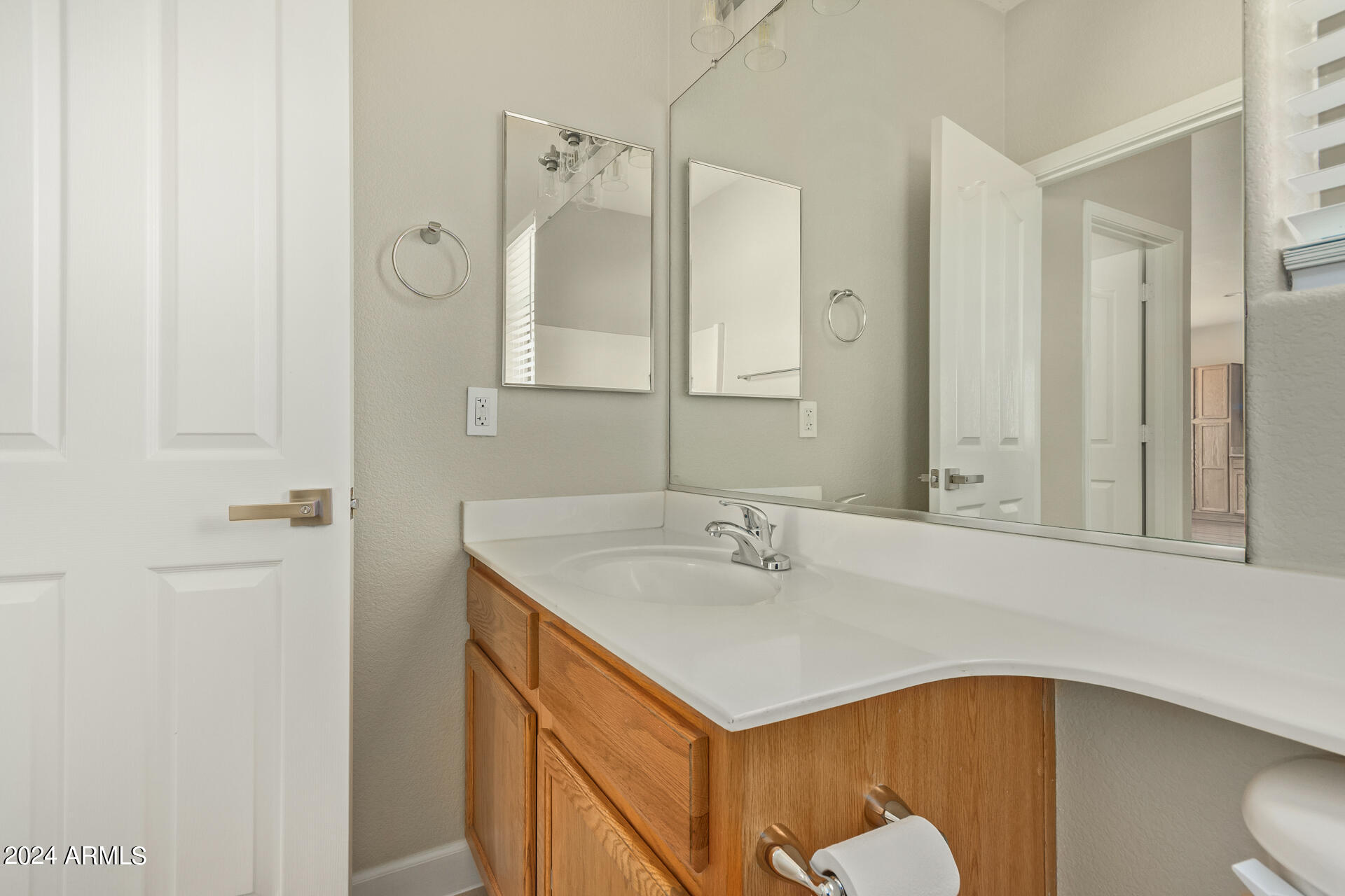 4086 East Rustler Way Gilbert, AZ 85297 - Photo 36 of 48 DOWNSTAIRS BATH