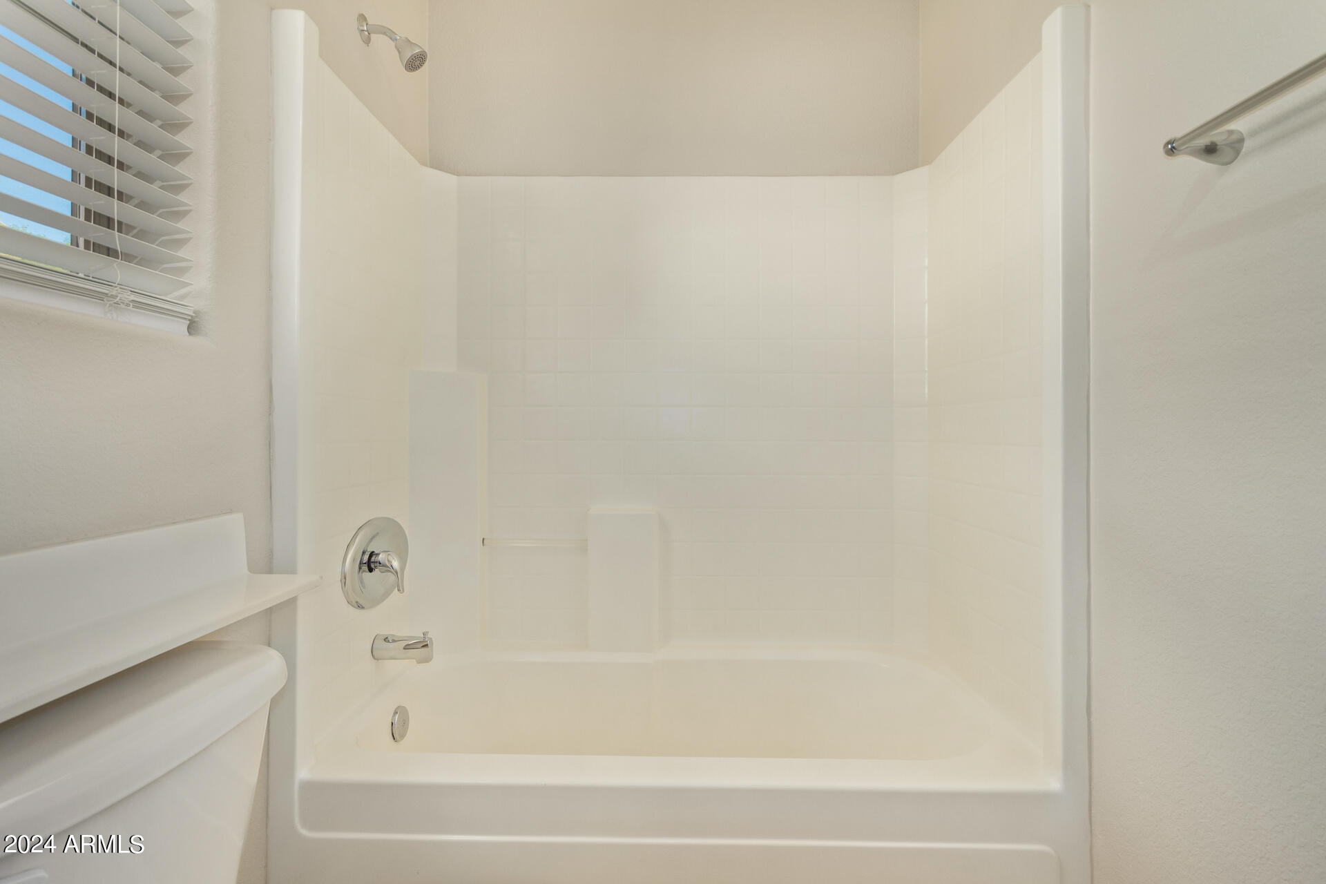 4086 East Rustler Way Gilbert, AZ 85297 - Photo 37 of 48 DOWNSTAIRS BATH