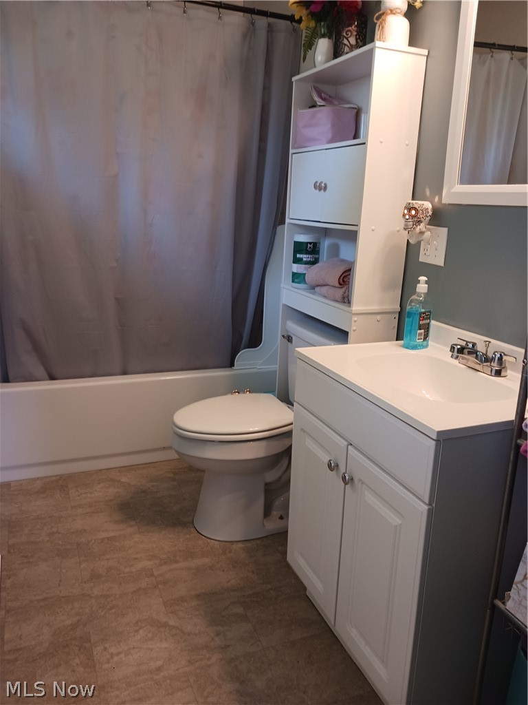 306 Barrett-South Road Vincent, OH 45784 - Photo 15 of 20 OWNERS BATH