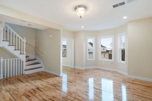 $4,200 | 34 Hooper Street, Unit 2, Chelsea, MA 02150