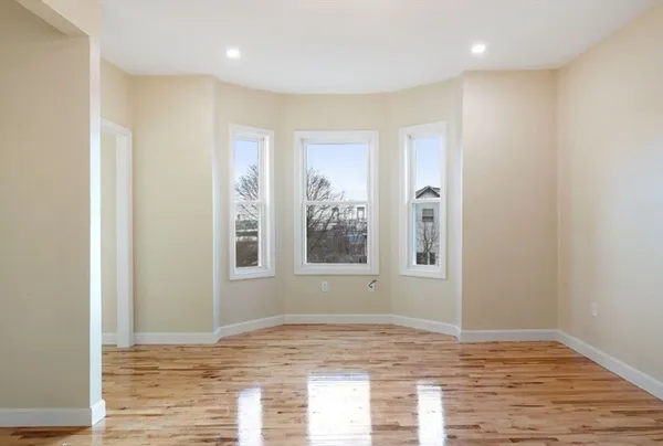 $4,200 | 34 Hooper Street, Unit 2, Chelsea, MA 02150