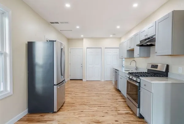 $4,200 | 34 Hooper Street, Unit 2, Chelsea, MA 02150