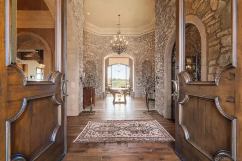 $7,999,000 | 18486 Via Candela, Rancho Santa Fe, CA 92091
