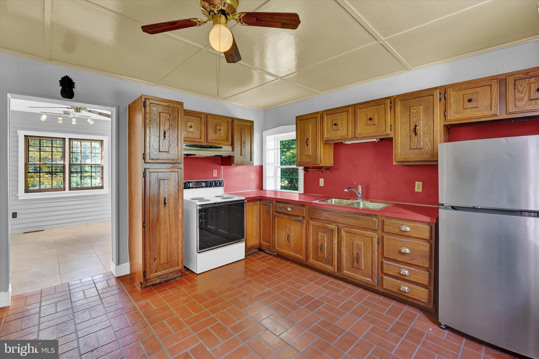 3307 Appleton Road Landenberg, PA 19350 - Photo 6 of 27 Spacious kitchen