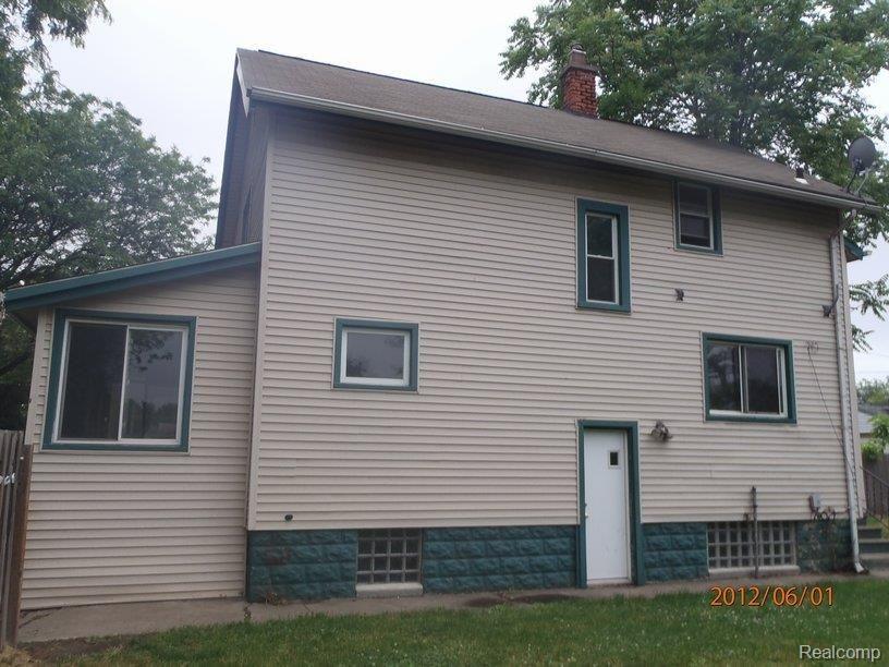 30 Forest Street River Rouge, MI 48218 - Photo 4 of 12 P6010192.JPG