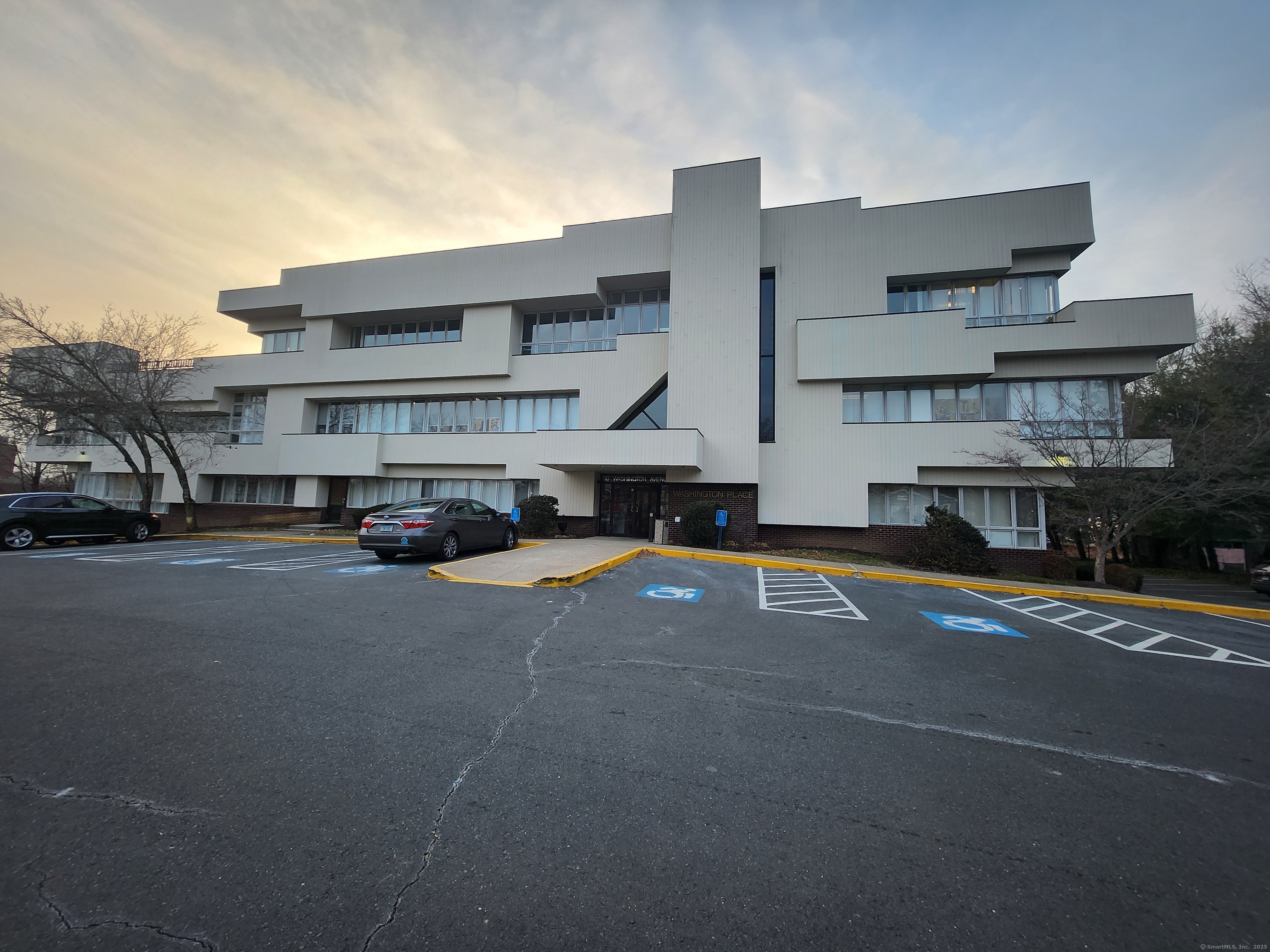 60 Washington Avenue, Unit 103 Hamden, CT 06518 - Photo 1 of 1