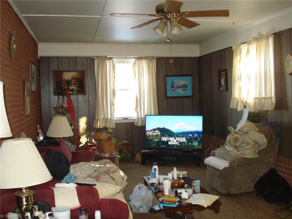 3299 Leonard Road Lexington, NC 27295 - Photo 14 of 26 Gallery Image 14