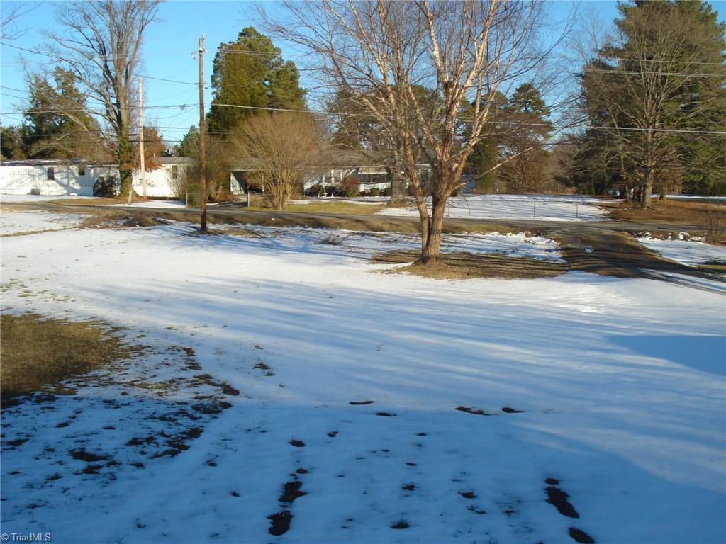 3299 Leonard Road Lexington, NC 27295 - Photo 4 of 26 Gallery Image 4
