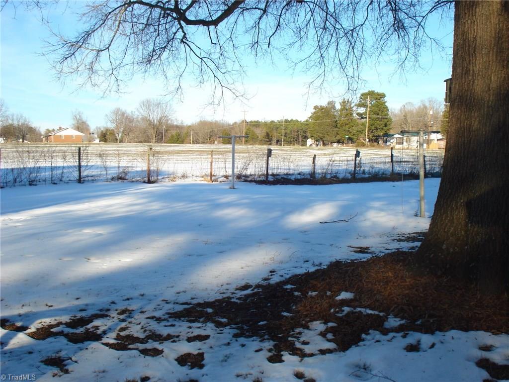 3299 Leonard Road Lexington, NC 27295 - Photo 6 of 26 Gallery Image 6